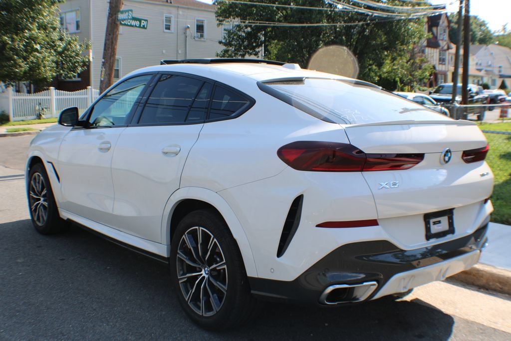 Used 2026 BMW X6 xDrive40i w/ Climate Comfort Package AWD/4WD image 7