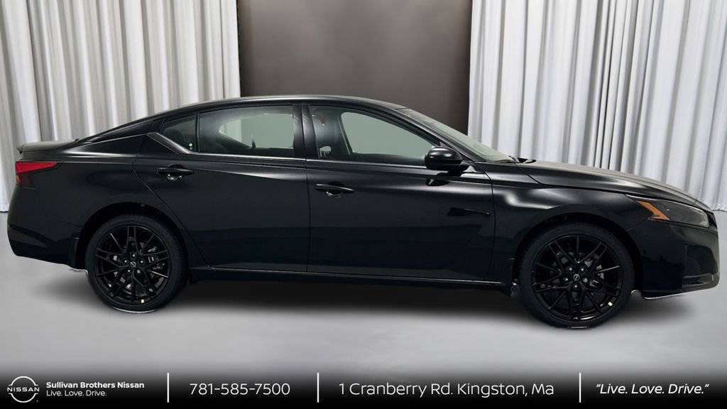 New 2026 Nissan Altima 2.5 SR w/ SR Midnight Edition Package AWD/4WD image 4