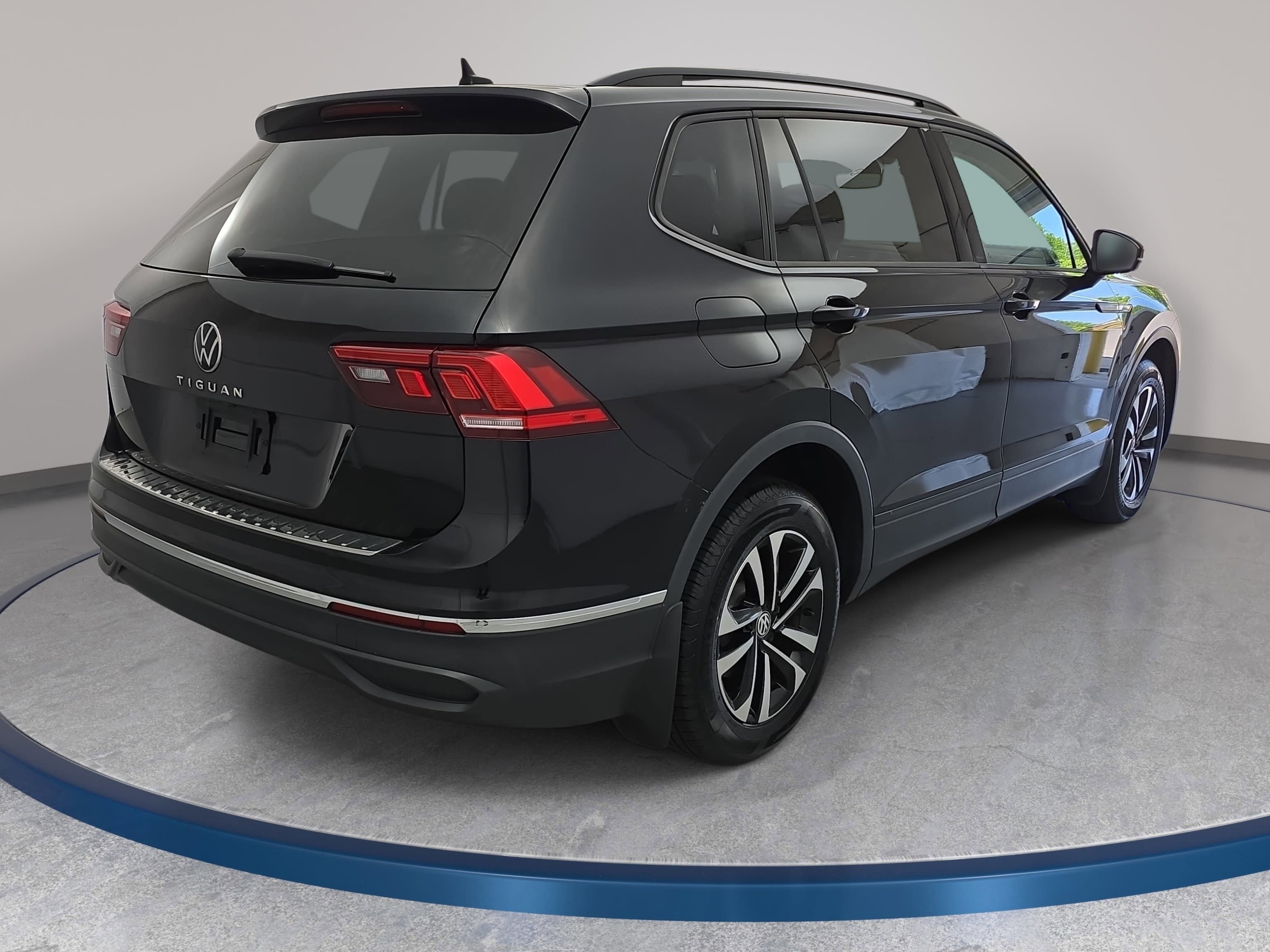 Certified 2023 Volkswagen Tiguan S w/ Driver Assistance Package FWD image 5
