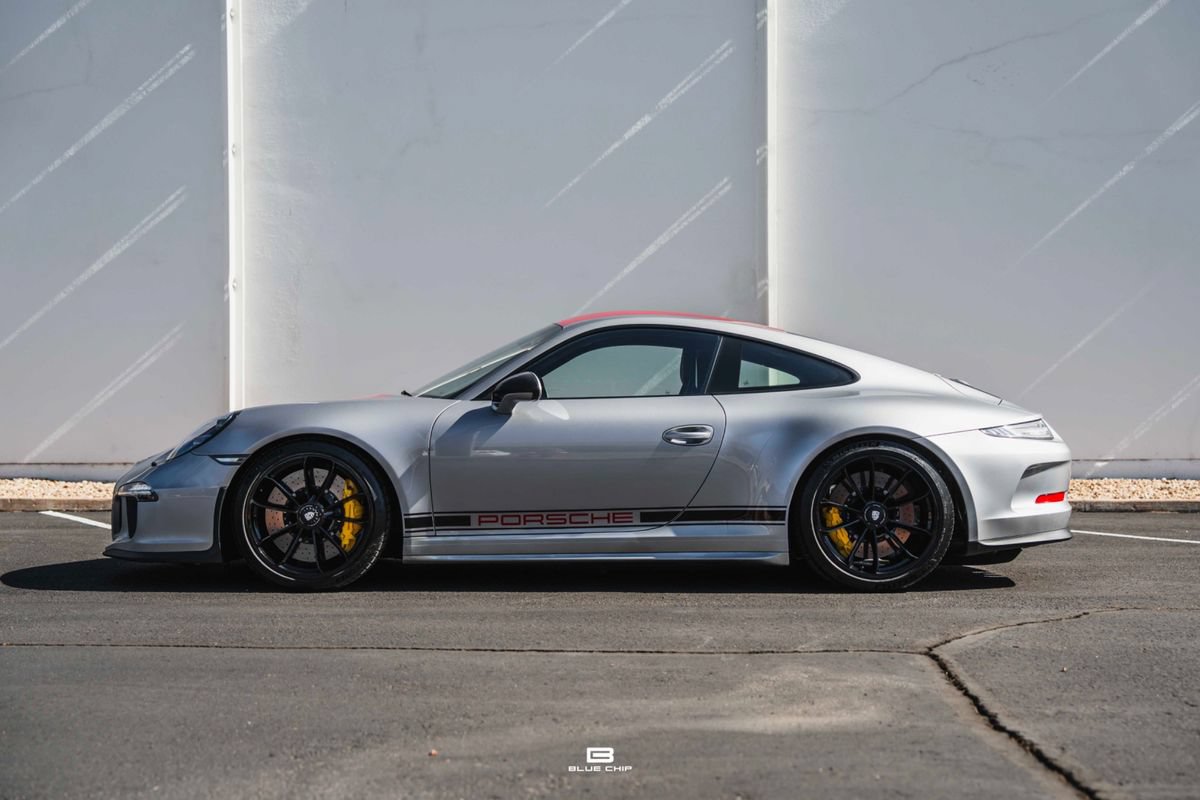 Used 2016 Porsche 911 R RWD image 15