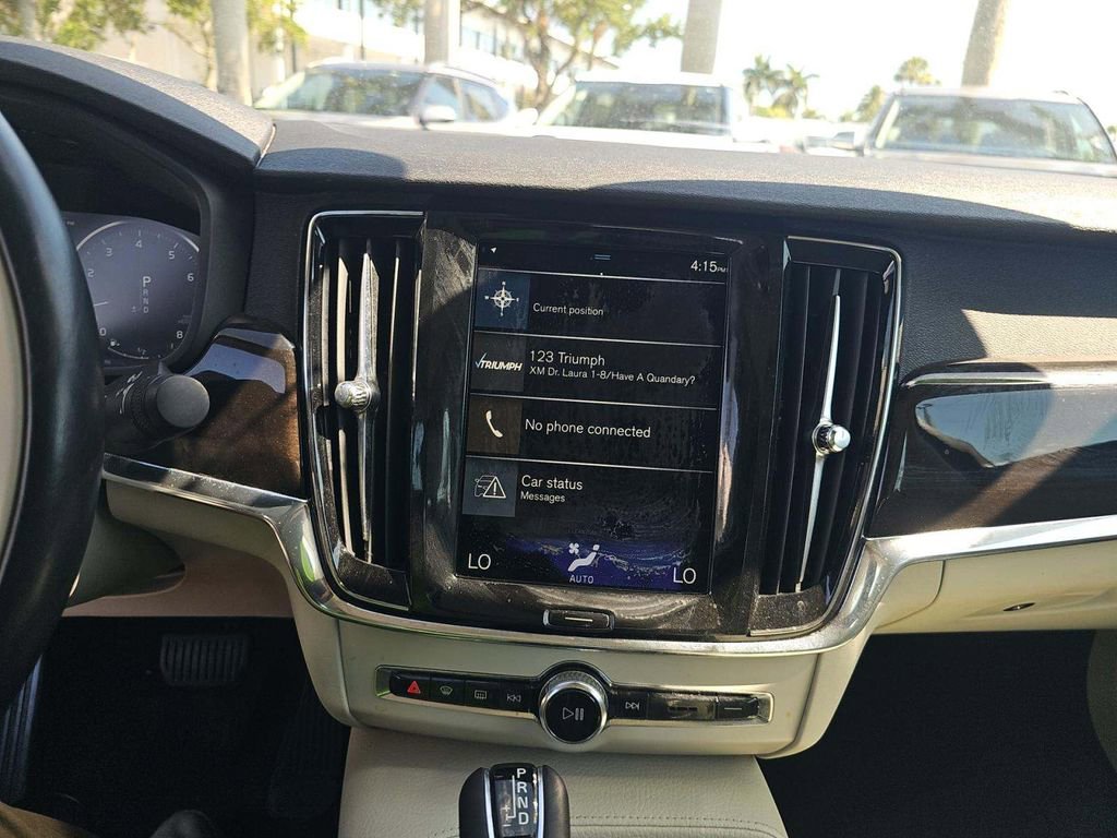 Used 2018 Volvo S90 T5 Momentum w/ Convenience Package AWD/4WD image 13