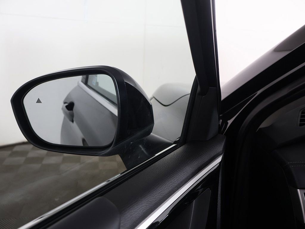 New 2026 Mitsubishi Outlander SE image 33