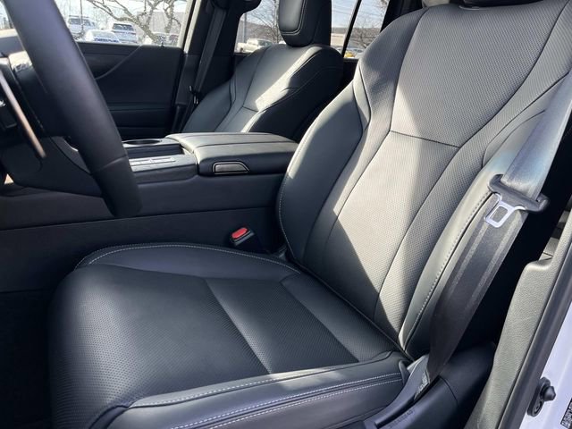 Certified 2024 Lexus LX 600 4WD w/ Appearance Package image 37