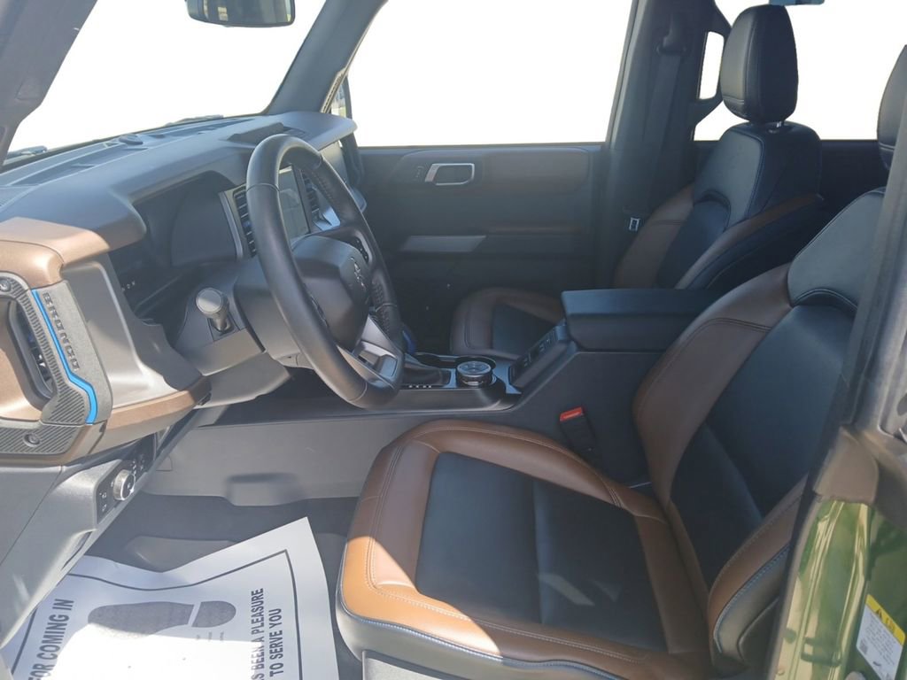 Used 2023 Ford Bronco Outer Banks image 10