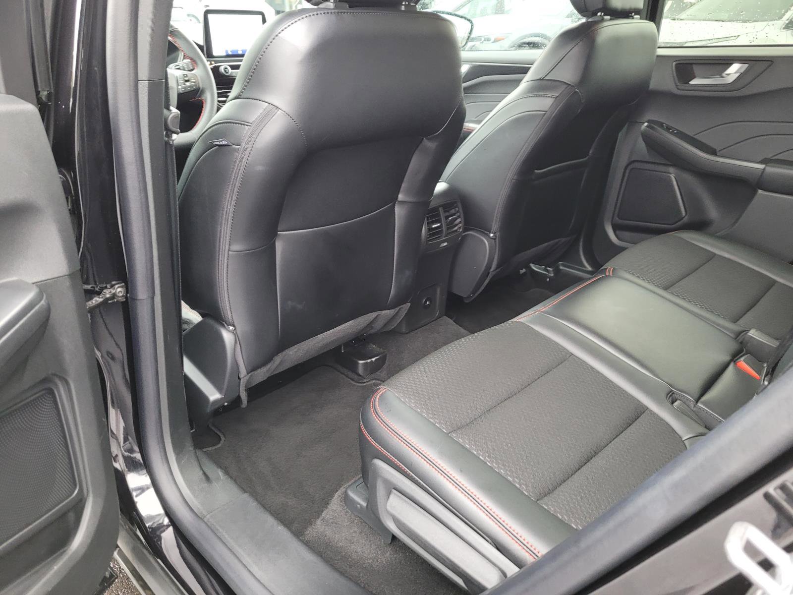 Used 2025 Ford Escape ST-Line AWD/4WD image 14