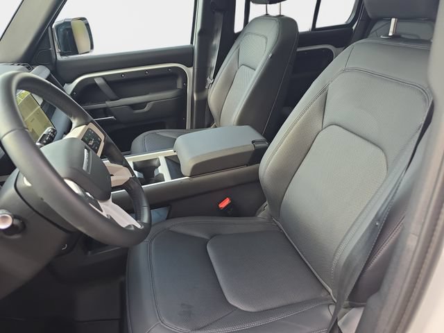 Certified 2025 Land Rover Defender 110 S AWD/4WD image 17