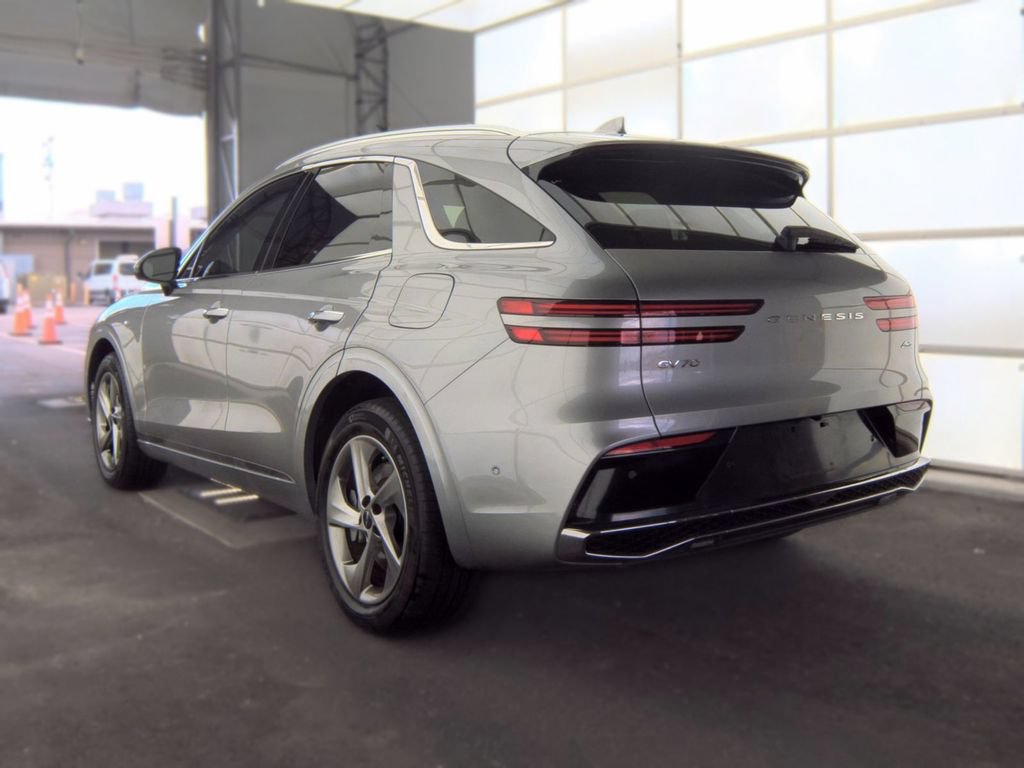 Used 2026 Genesis GV70 2.5T Advanced AWD/4WD image 4