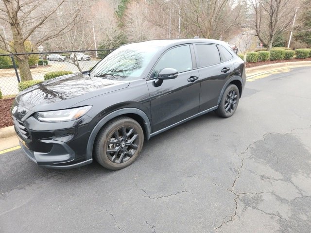 Used 2024 Honda HR-V Sport image 1