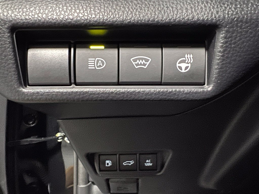 Used 2024 Toyota Prius Prime Premium w/ Advanced Technology Package FWD image 39