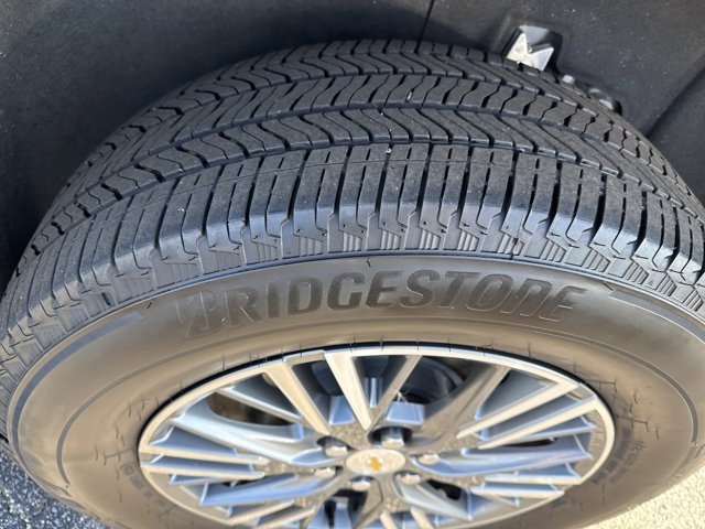 Used 2024 Chevrolet Traverse LS image 10