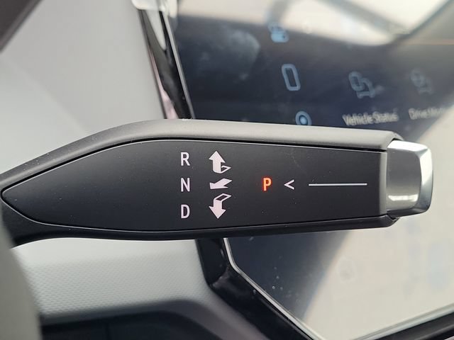 New 2027 Chevrolet Bolt LT w/ Comfort Package FWD image 29