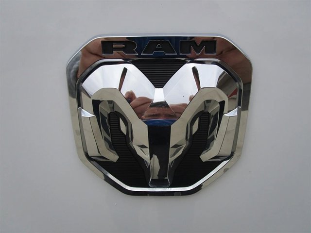 Used 2025 RAM ProMaster 2500 w/ Convenience Group image 44