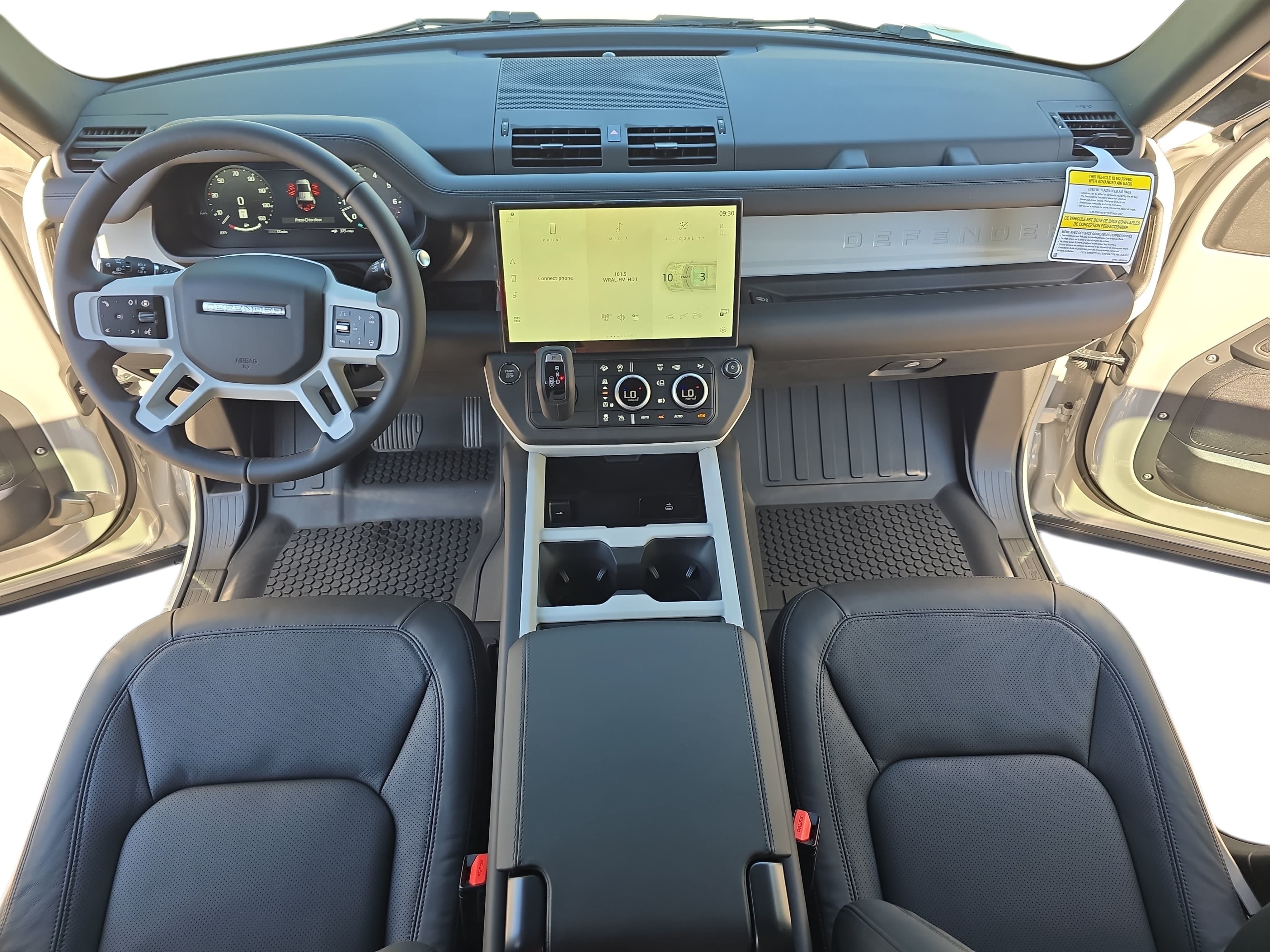 New 2026 Land Rover Defender 110 X-Dynamic SE AWD/4WD image 9