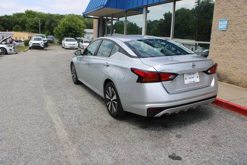 Used 2022 Nissan Altima 2.5 SV FWD image 4