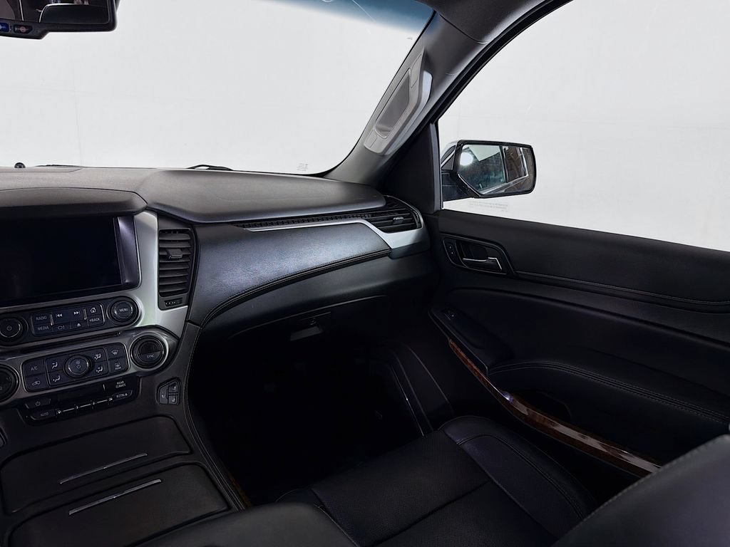 Used 2019 Chevrolet Tahoe Premier AWD/4WD image 22