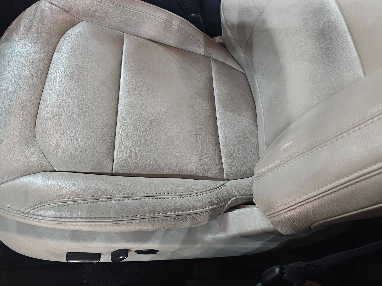 Used 2018 Ford Explorer XLT w/ Equipment Group 202A image 33