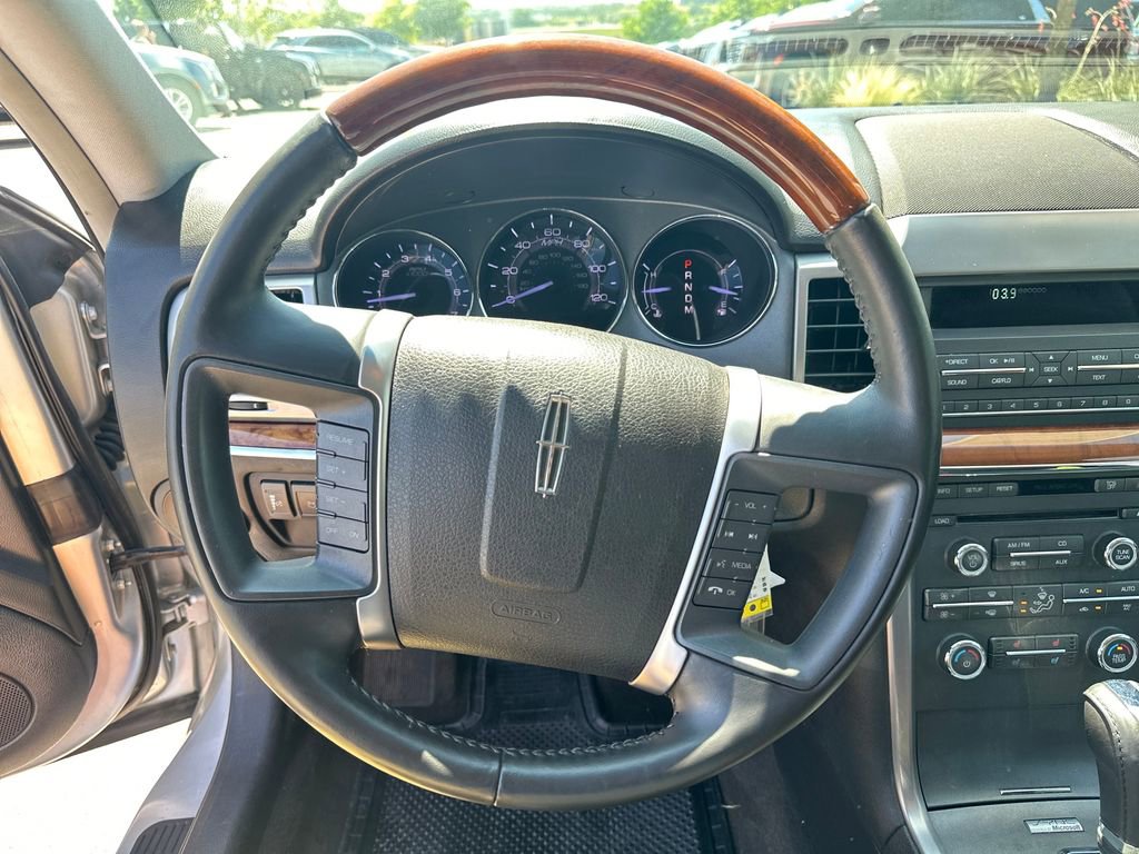 Used 2011 Lincoln MKZ FWD image 18