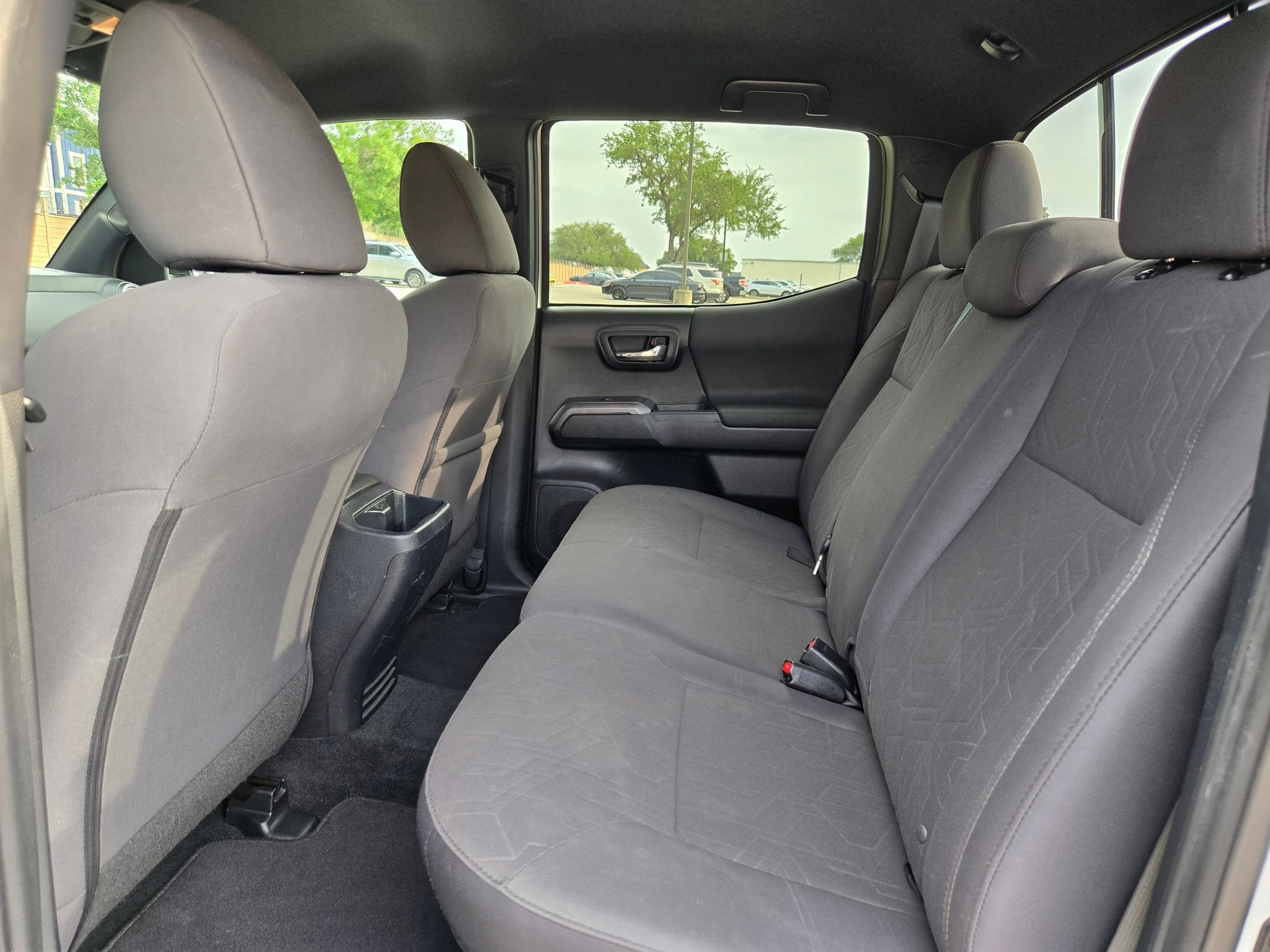 Used 2019 Toyota Tacoma TRD Off-Road w/ Technology Package AWD/4WD image 15