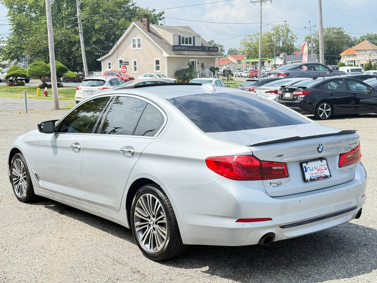 Used 2018 BMW 530i xDrive w/ Premium Package image 6