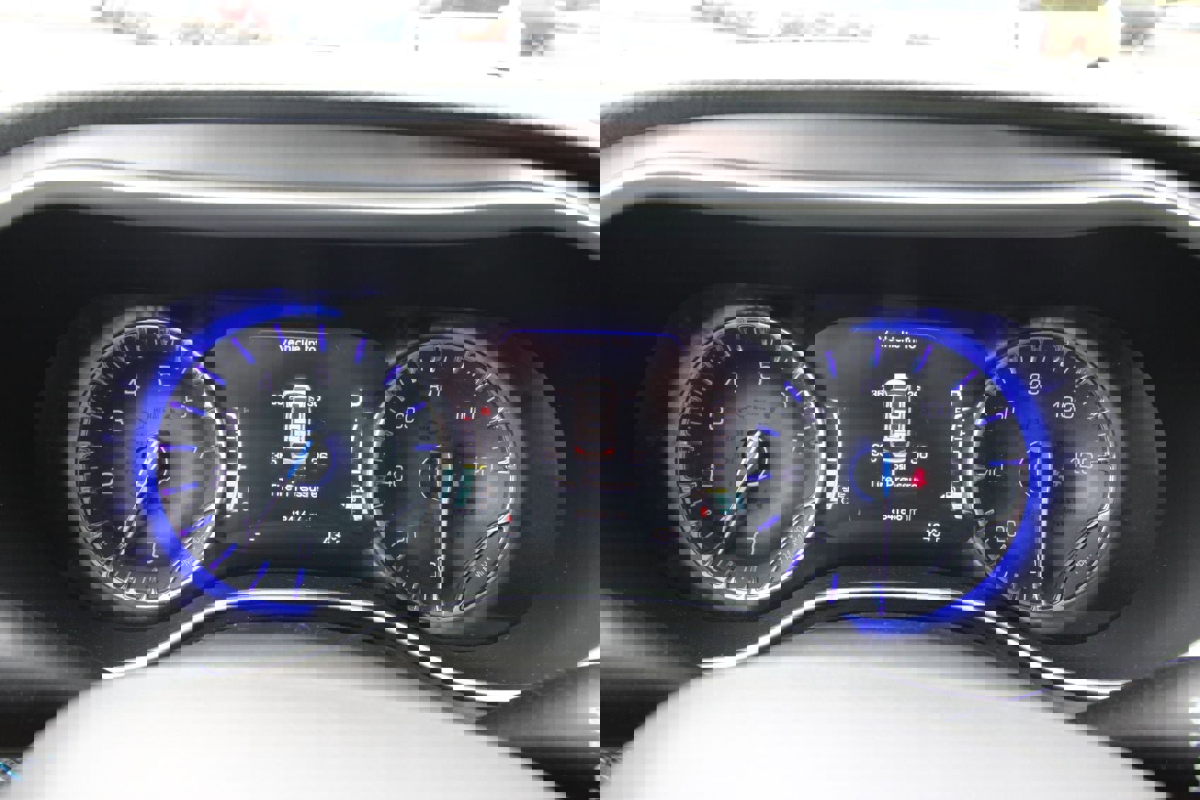 Used 2021 Chrysler Pacifica Touring image 14