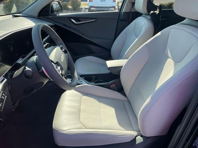 New 2025 Kia Niro EX Touring image 11