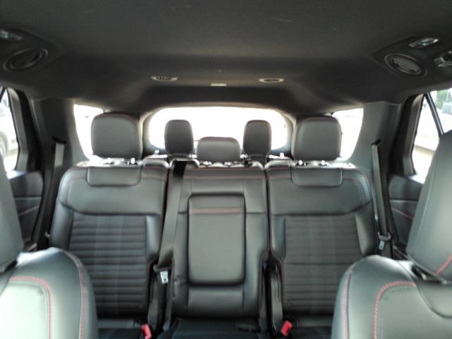 Used 2026 Ford Explorer ST-Line w/ ST-Line Street Pack AWD/4WD image 34