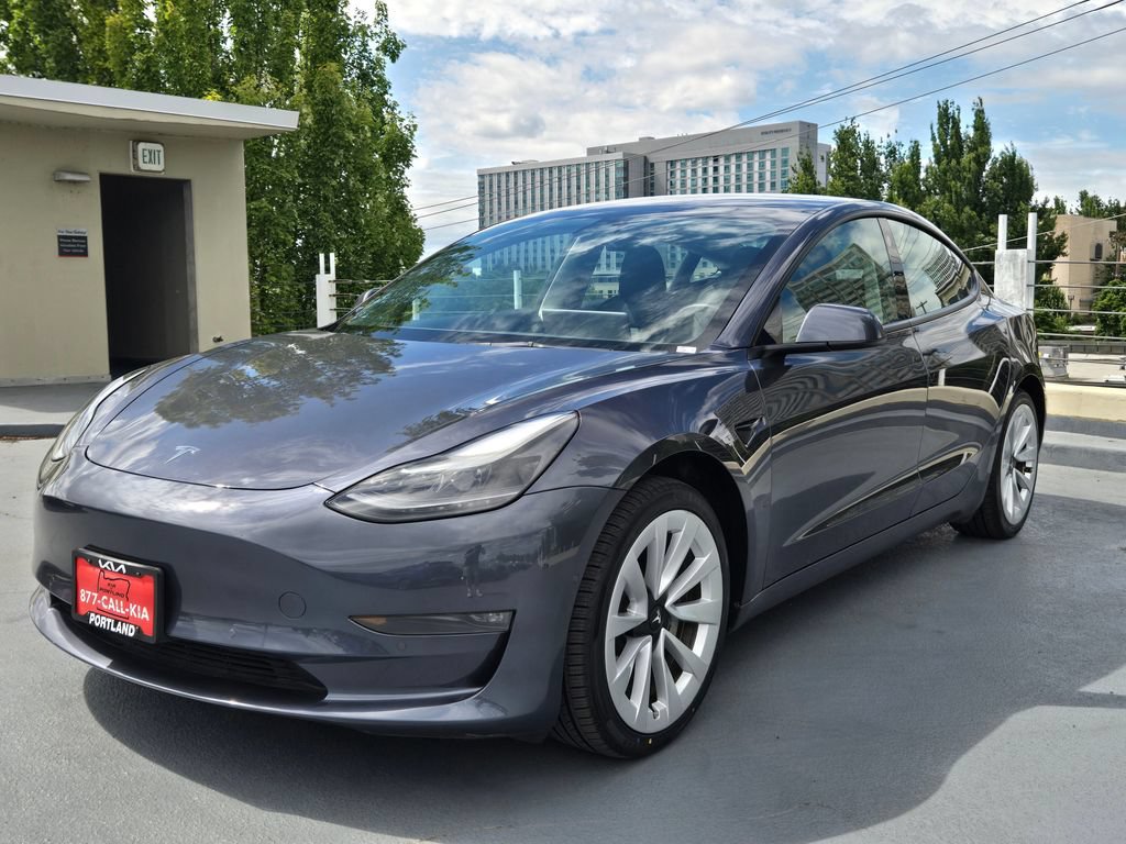 Used 2022 Tesla Model 3 Long Range AWD/4WD image 8