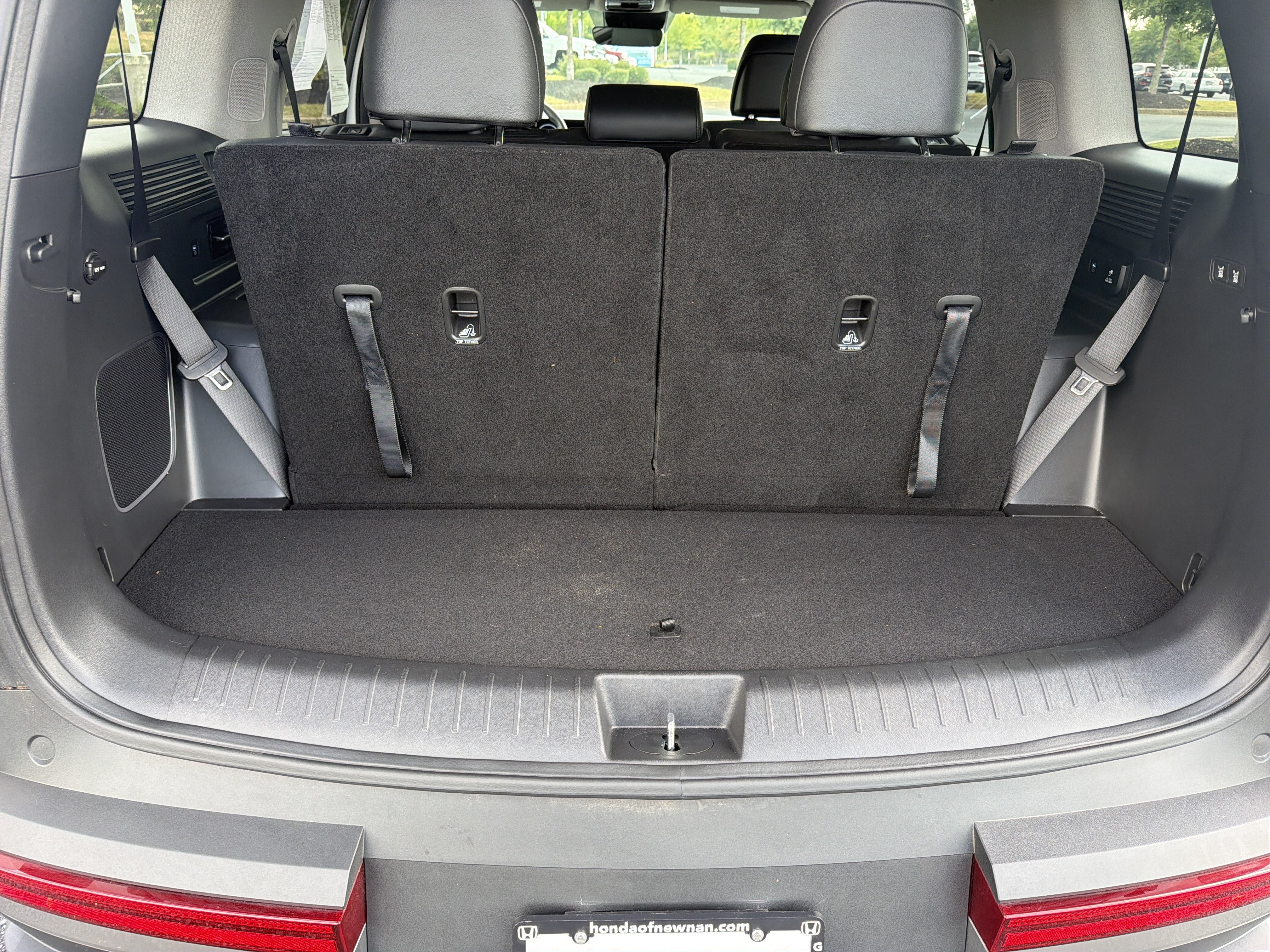 Used 2024 Hyundai Santa Fe Limited FWD image 30