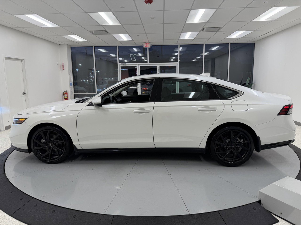 Used 2025 Honda Accord EX-L image 70