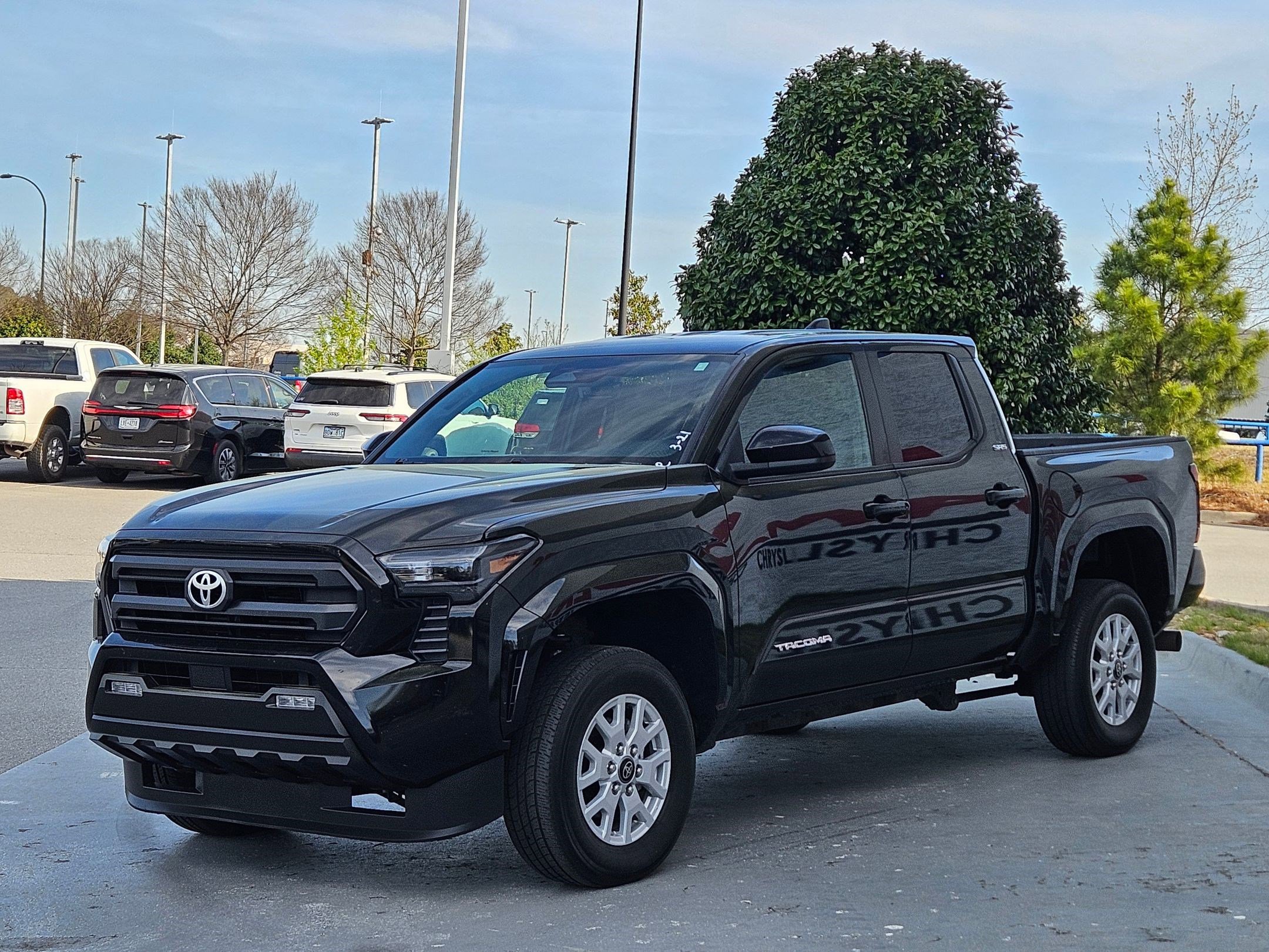 Used 2024 Toyota Tacoma 2WD Double Cab image 3