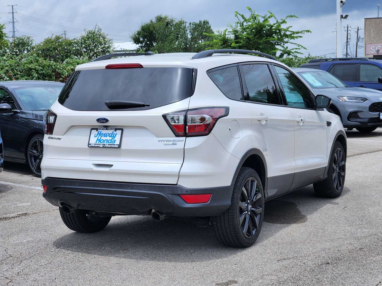 Used 2017 Ford Escape Titanium AWD/4WD image 6