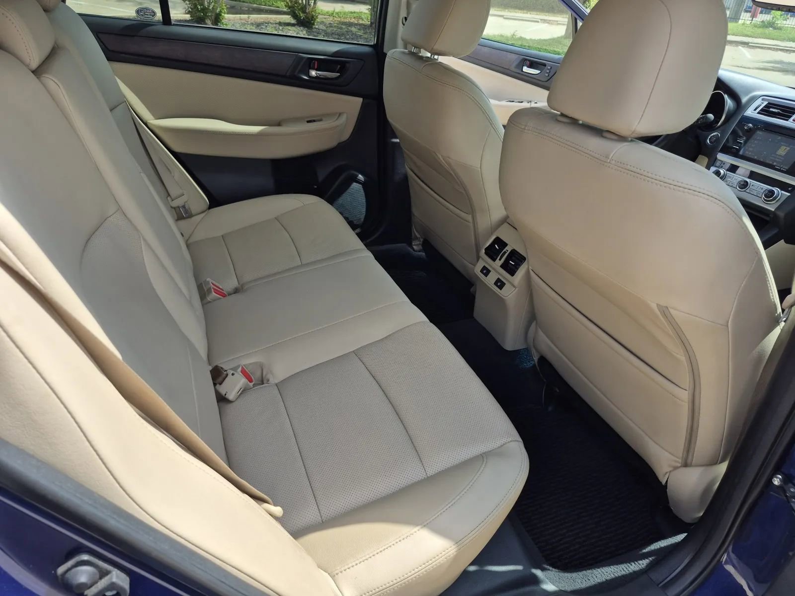 Used 2017 Subaru Outback 2.5i Limited AWD/4WD image 18