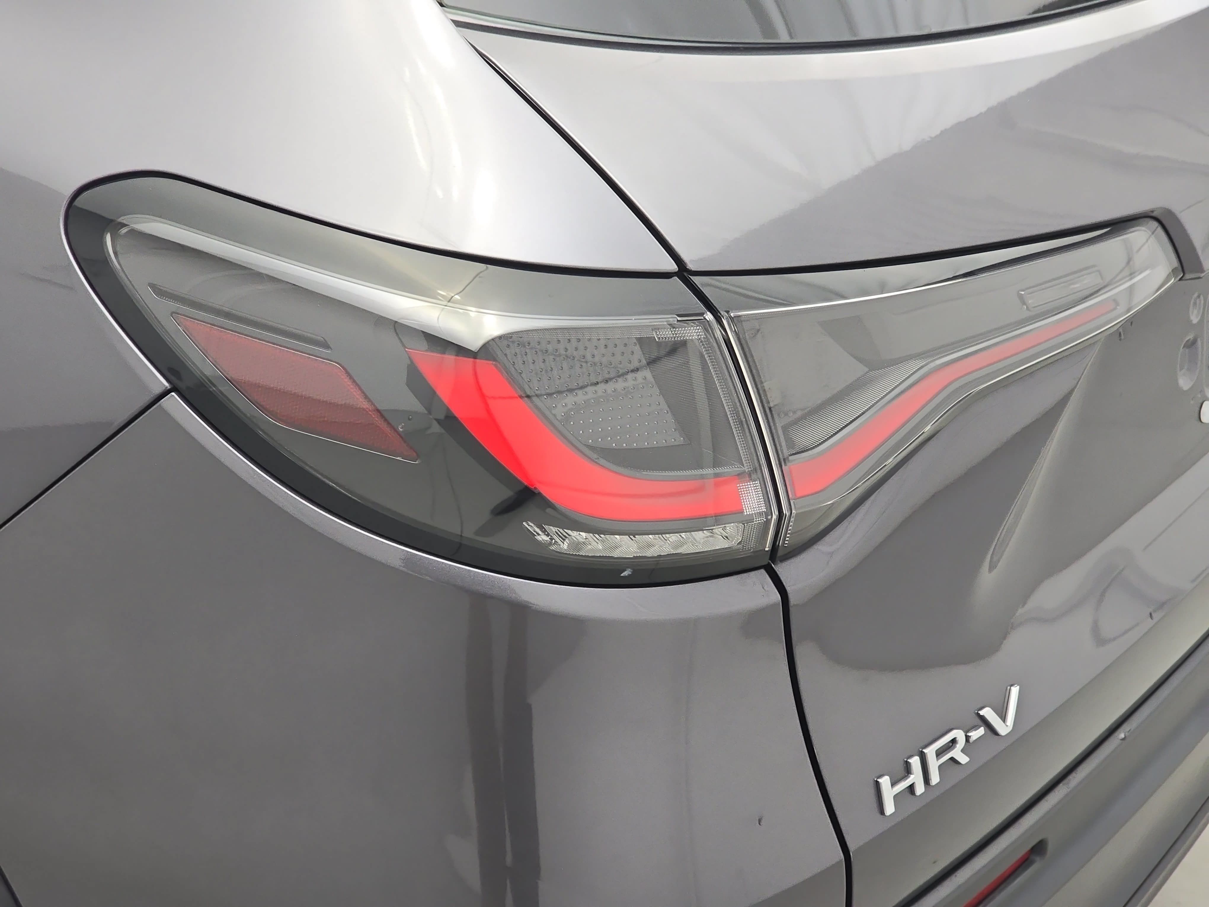 Used 2024 Honda HR-V LX image 33