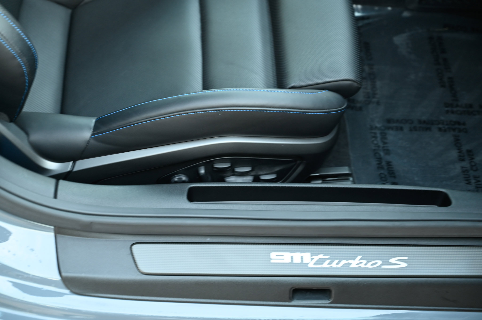 Used 2023 Porsche 911 Turbo S image 39