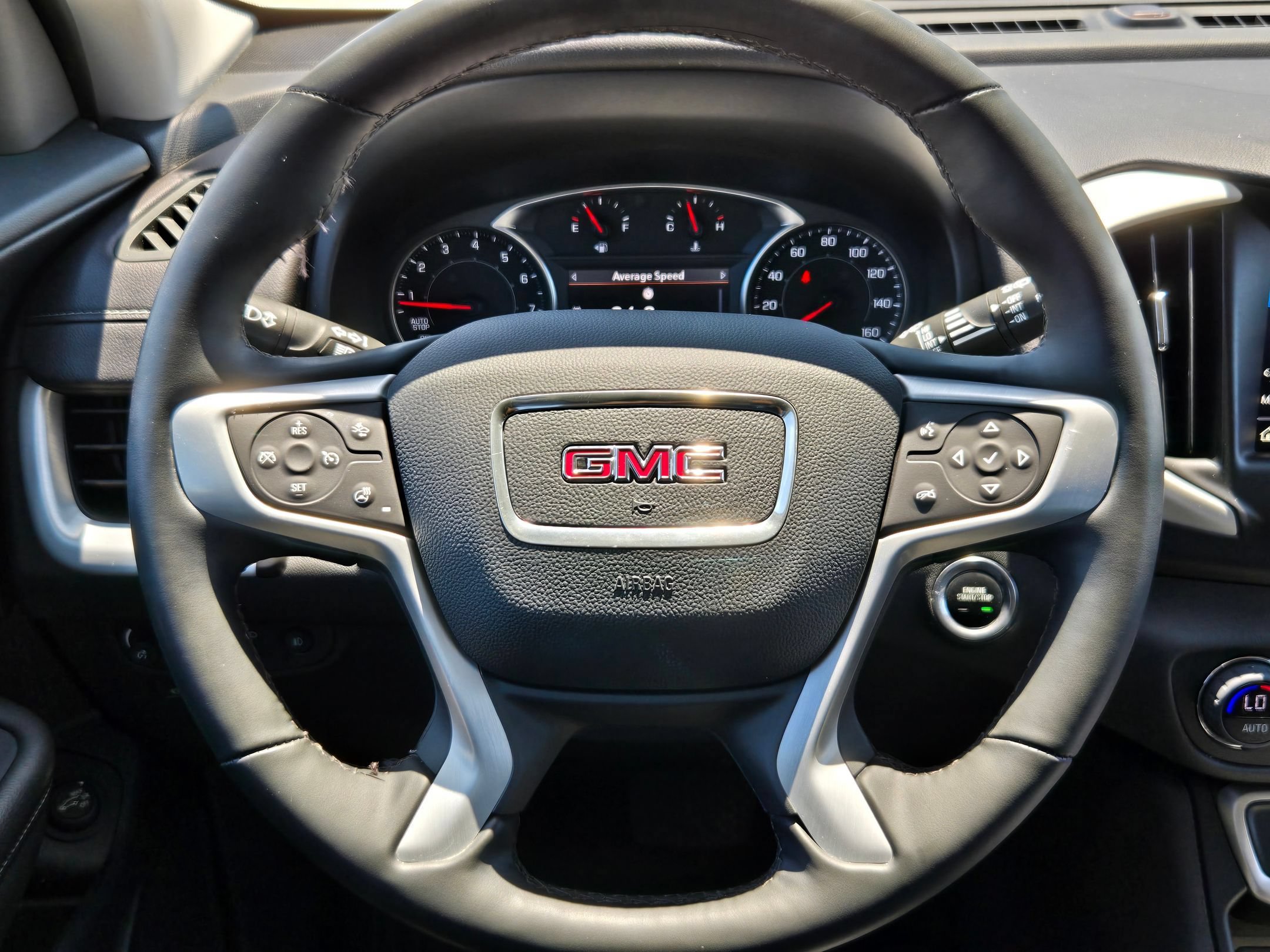 Used 2024 GMC Terrain SLT AWD/4WD image 21