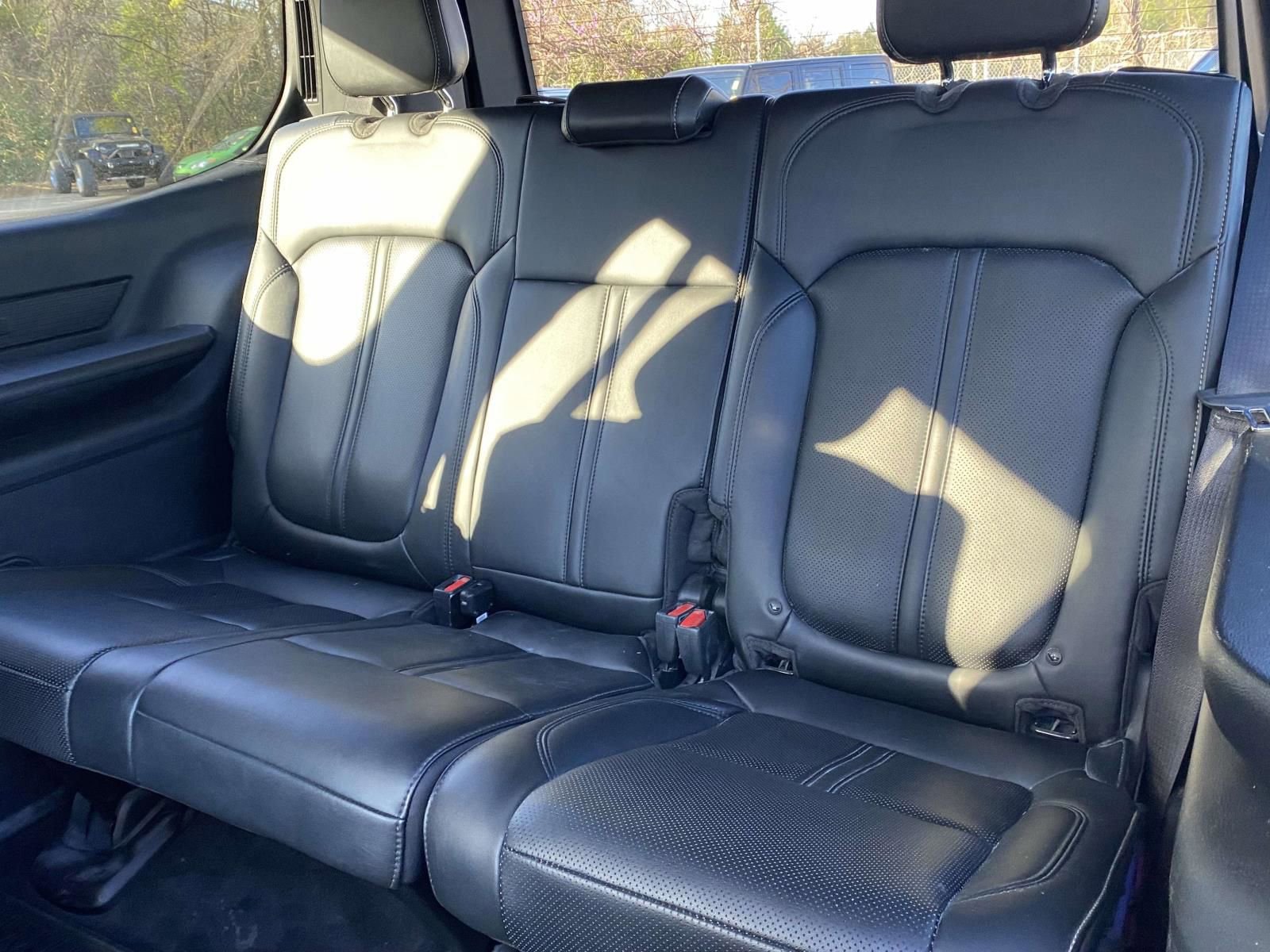 Used 2022 Jeep Wagoneer Series III w/ Premium Group I image 14