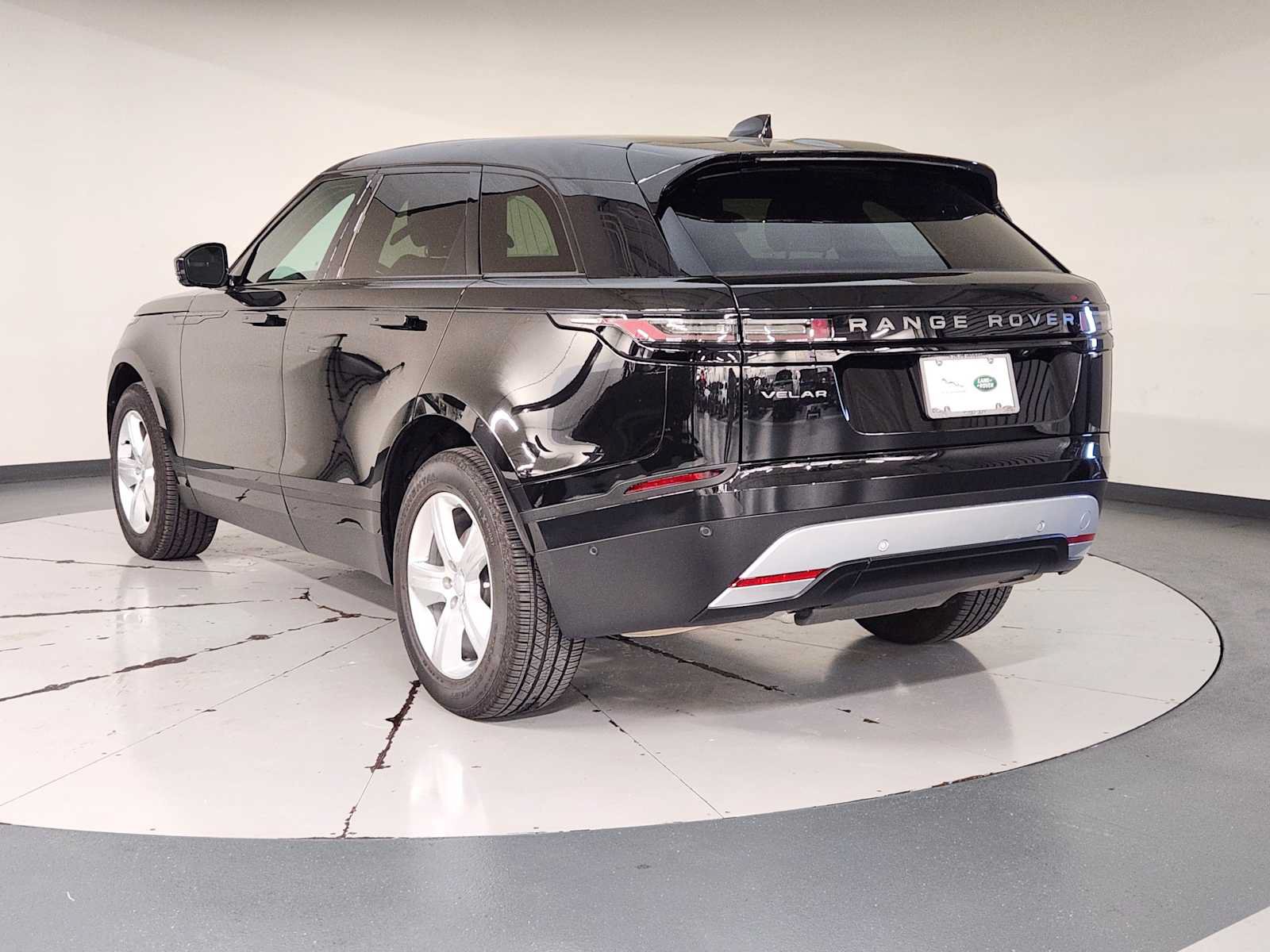 Used 2026 Land Rover Range Rover Velar S AWD/4WD image 6