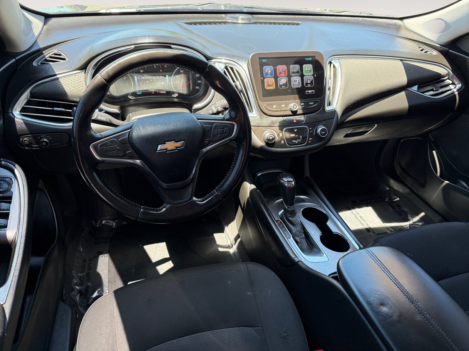 Used 2018 Chevrolet Malibu LT FWD image 15