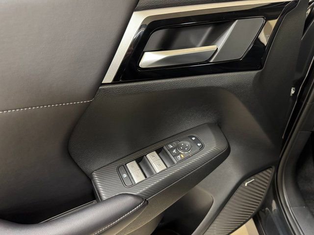New 2026 Mitsubishi Outlander SE FWD image 7
