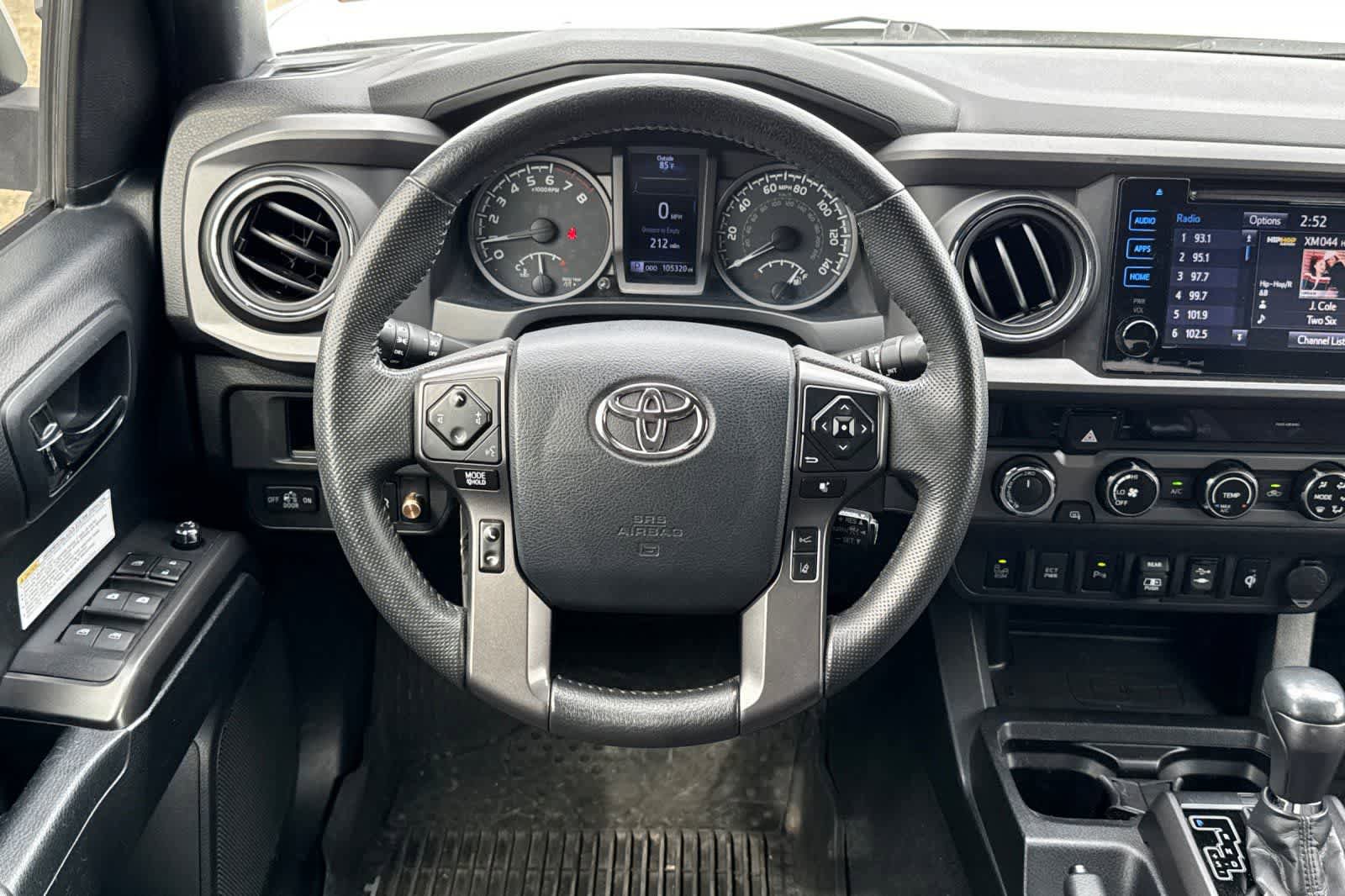 Used 2018 Toyota Tacoma TRD Off-Road w/ Technology Package AWD/4WD image 14