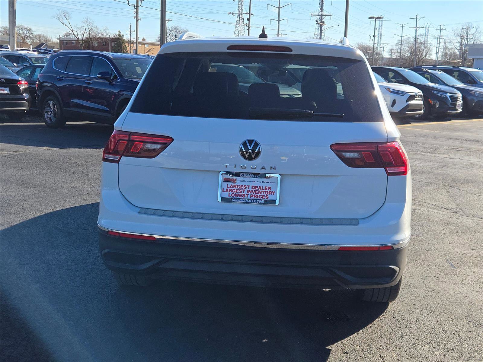 Used 2024 Volkswagen Tiguan Wolfsburg Edition image 15