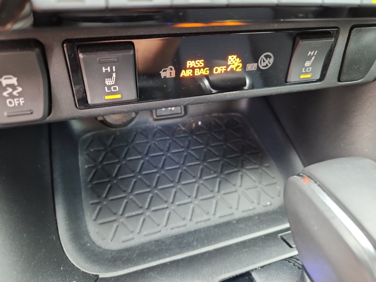 Used 2023 Toyota RAV4 XSE w/ XSE Grade Weather Package AWD/4WD image 23