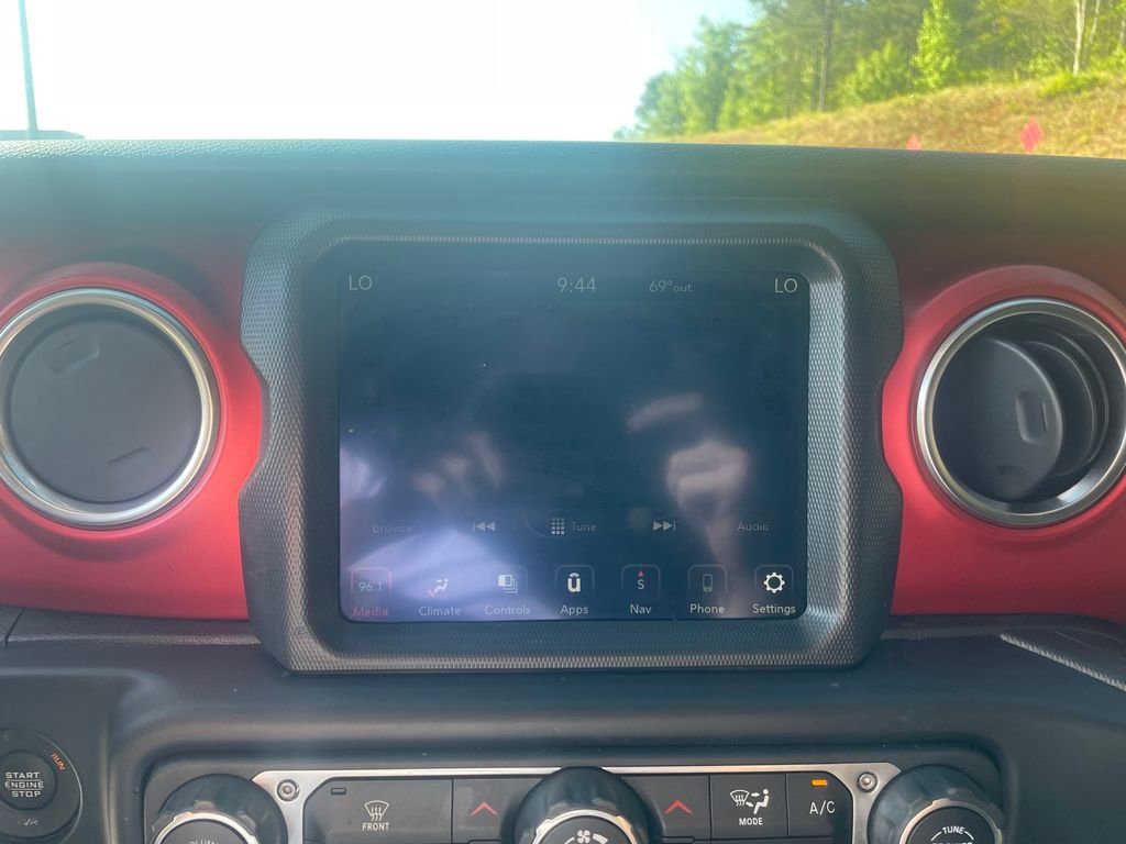 Used 2023 Jeep Gladiator Rubicon w/ Trailer Tow Package AWD/4WD image 16