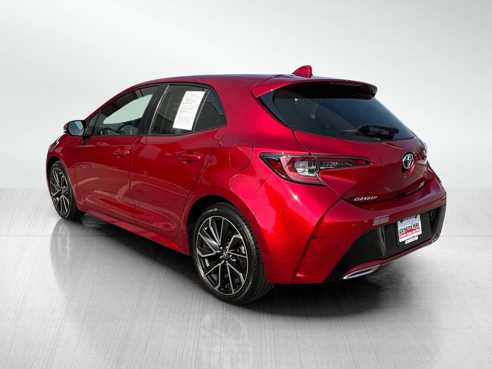 Used 2022 Toyota Corolla XSE FWD image 7