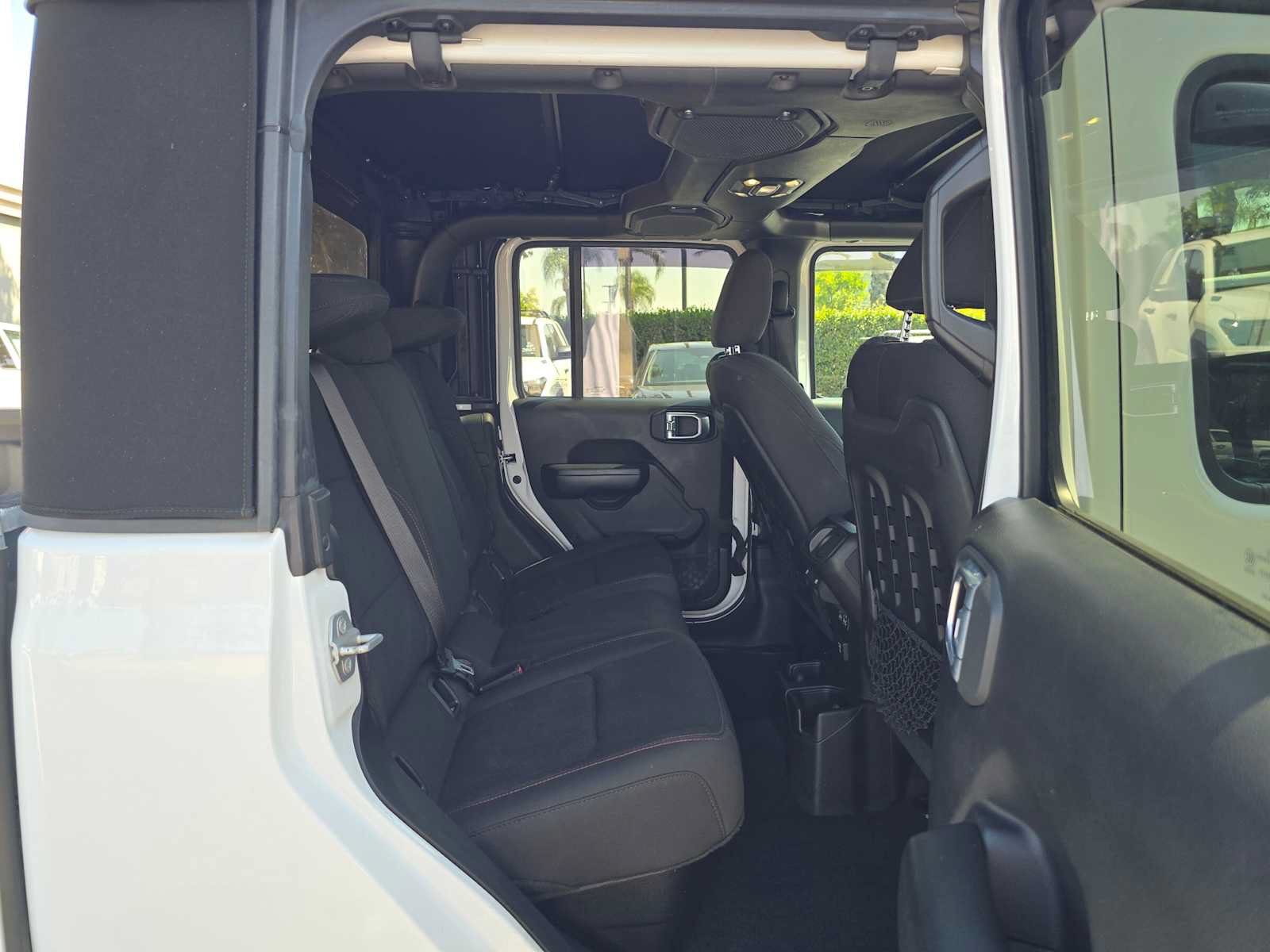 Used 2020 Jeep Gladiator Rubicon AWD/4WD image 12