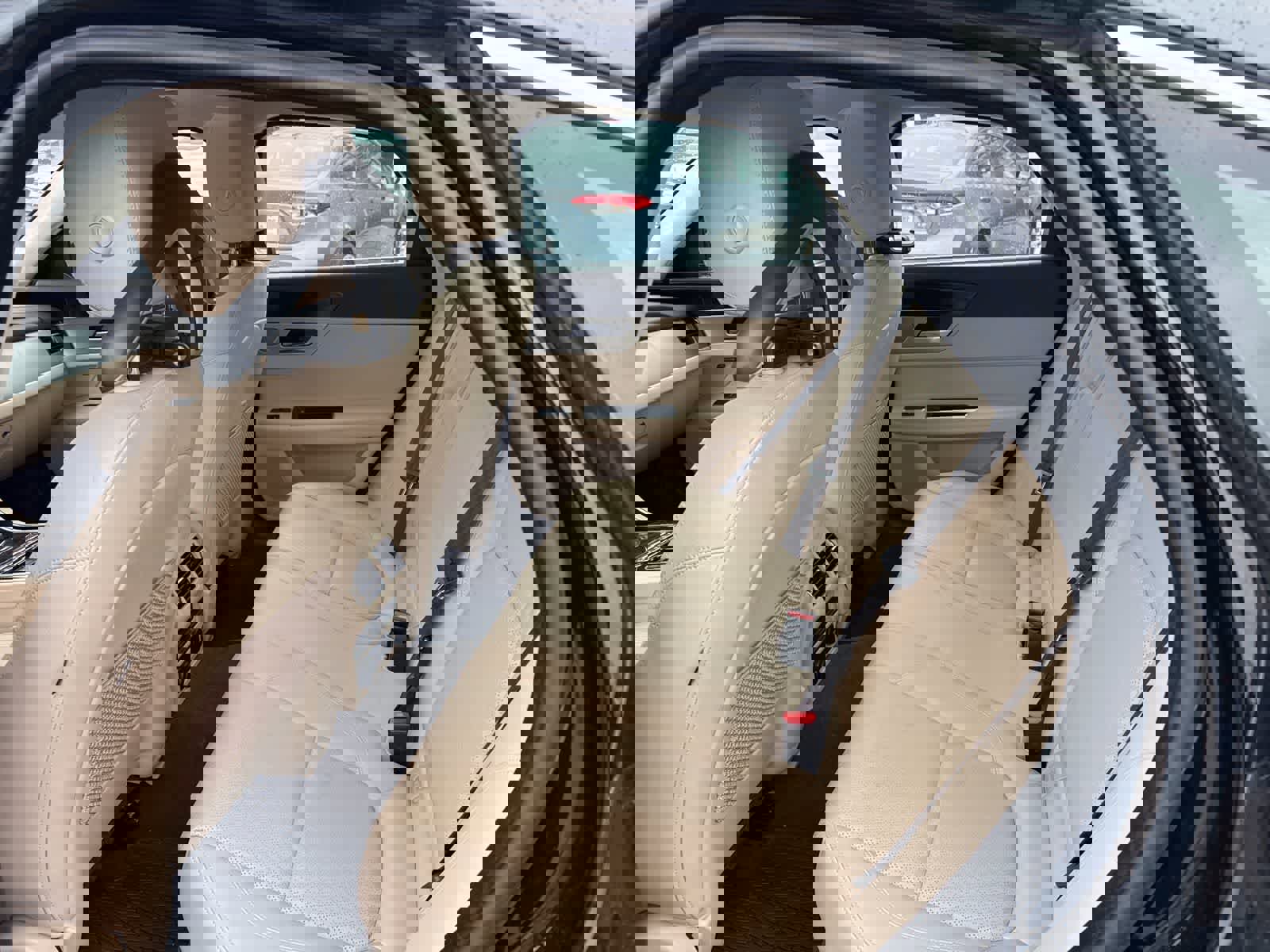 Used 2020 Jaguar XF Prestige image 17