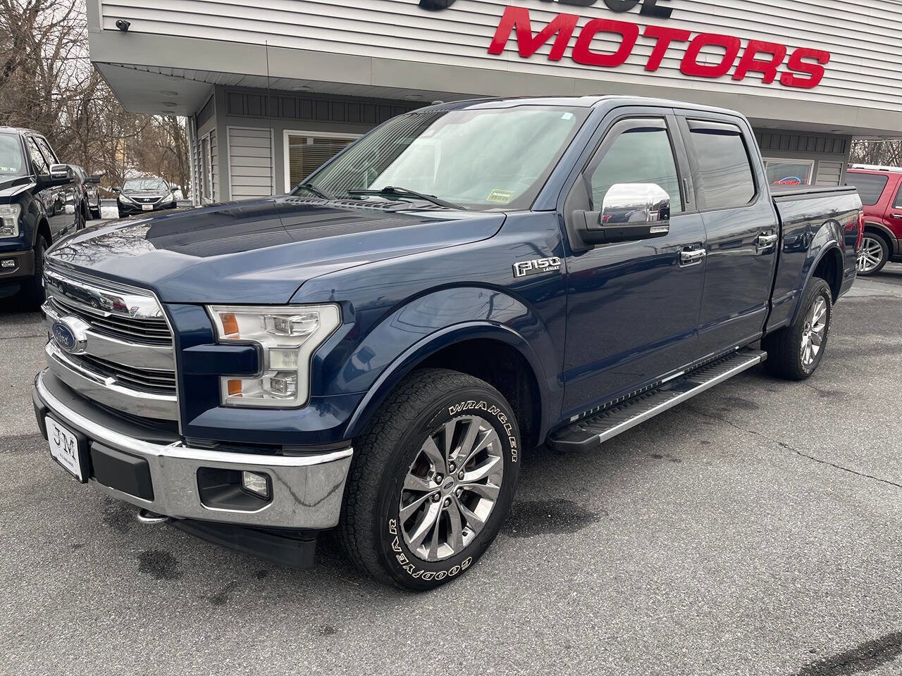Used 2017 Ford F150 Lariat w/ Equipment Group 502A Luxury image 3