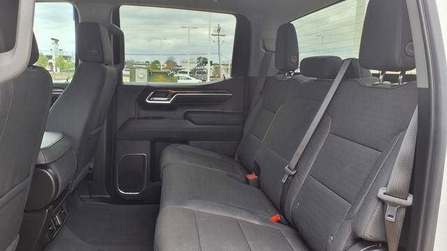 Used 2025 Chevrolet Silverado 1500 LT image 17