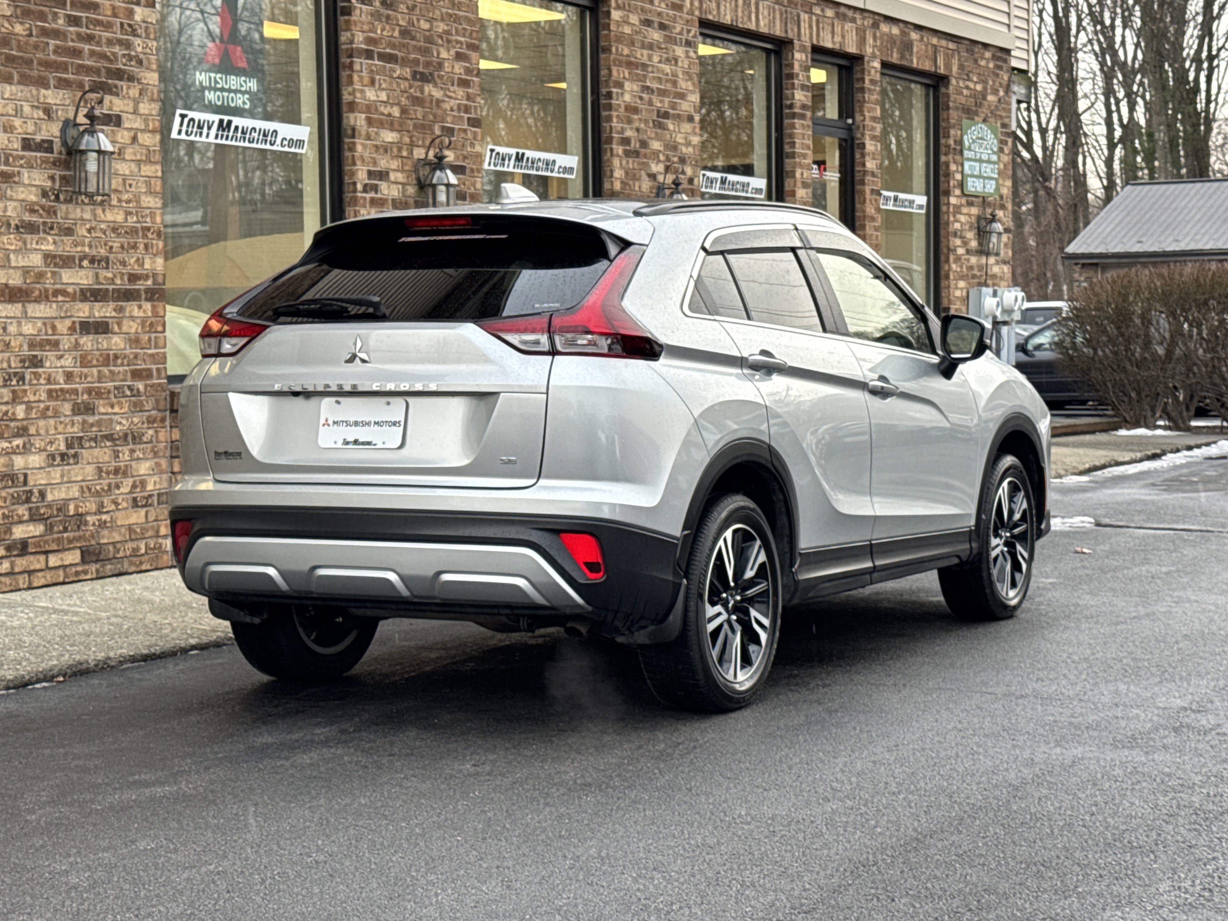 Used 2024 Mitsubishi Eclipse Cross SE image 5