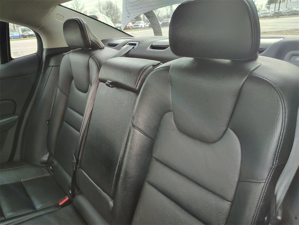 Certified 2022 Volvo S60 B5 Inscription image 28